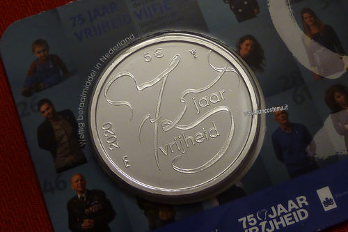 Olanda 5 euro commemorativa 75 anni di libertà 2020 coincard unc